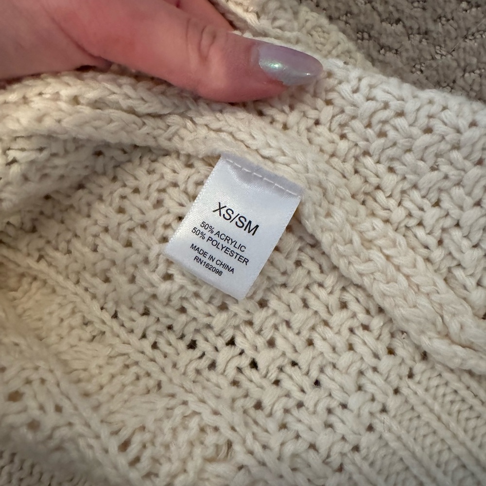 Red TV cardigan worn only a few times at  home it’s xs/s